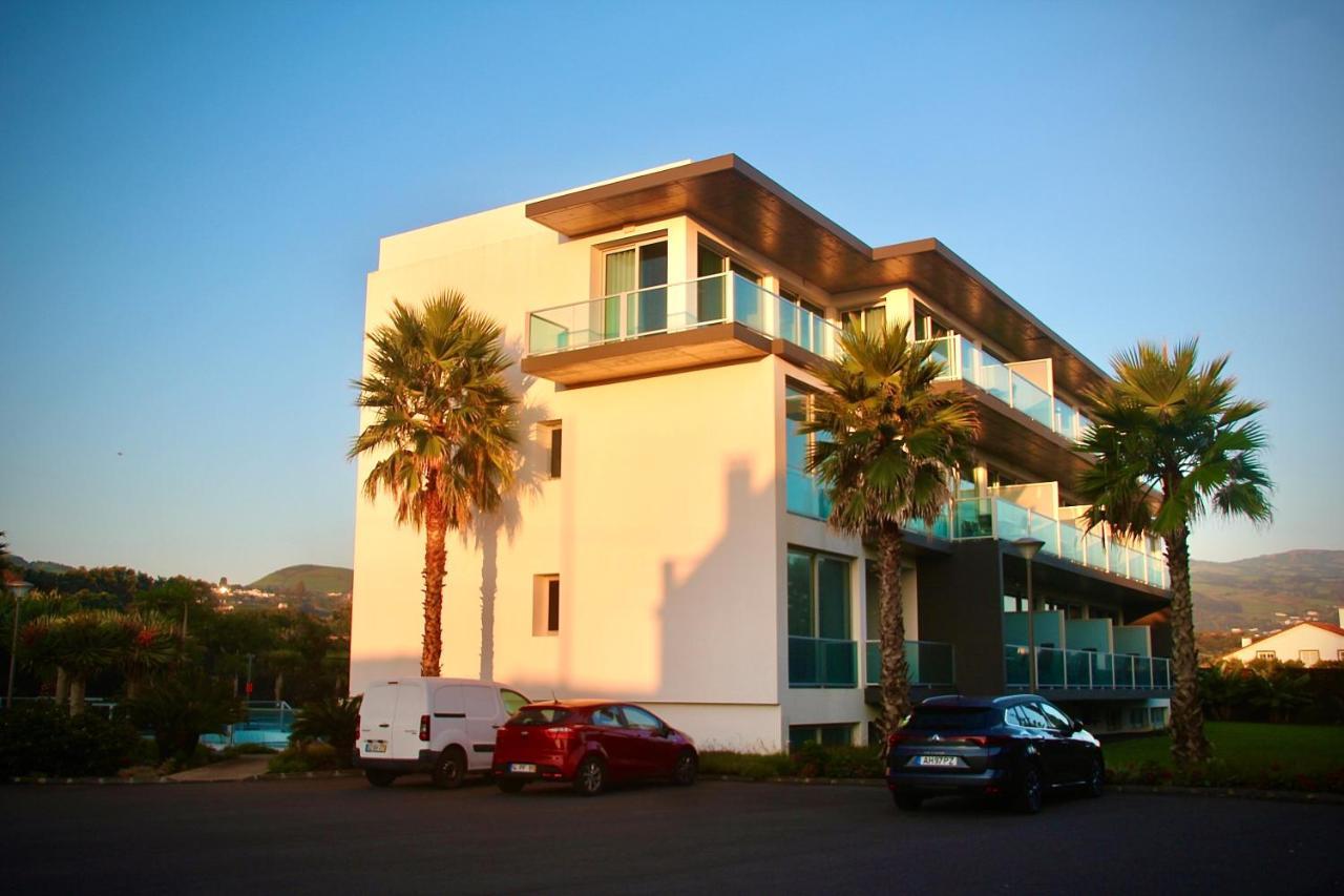 Whalesbay Hotel Apartamentos Capelas Exterior photo