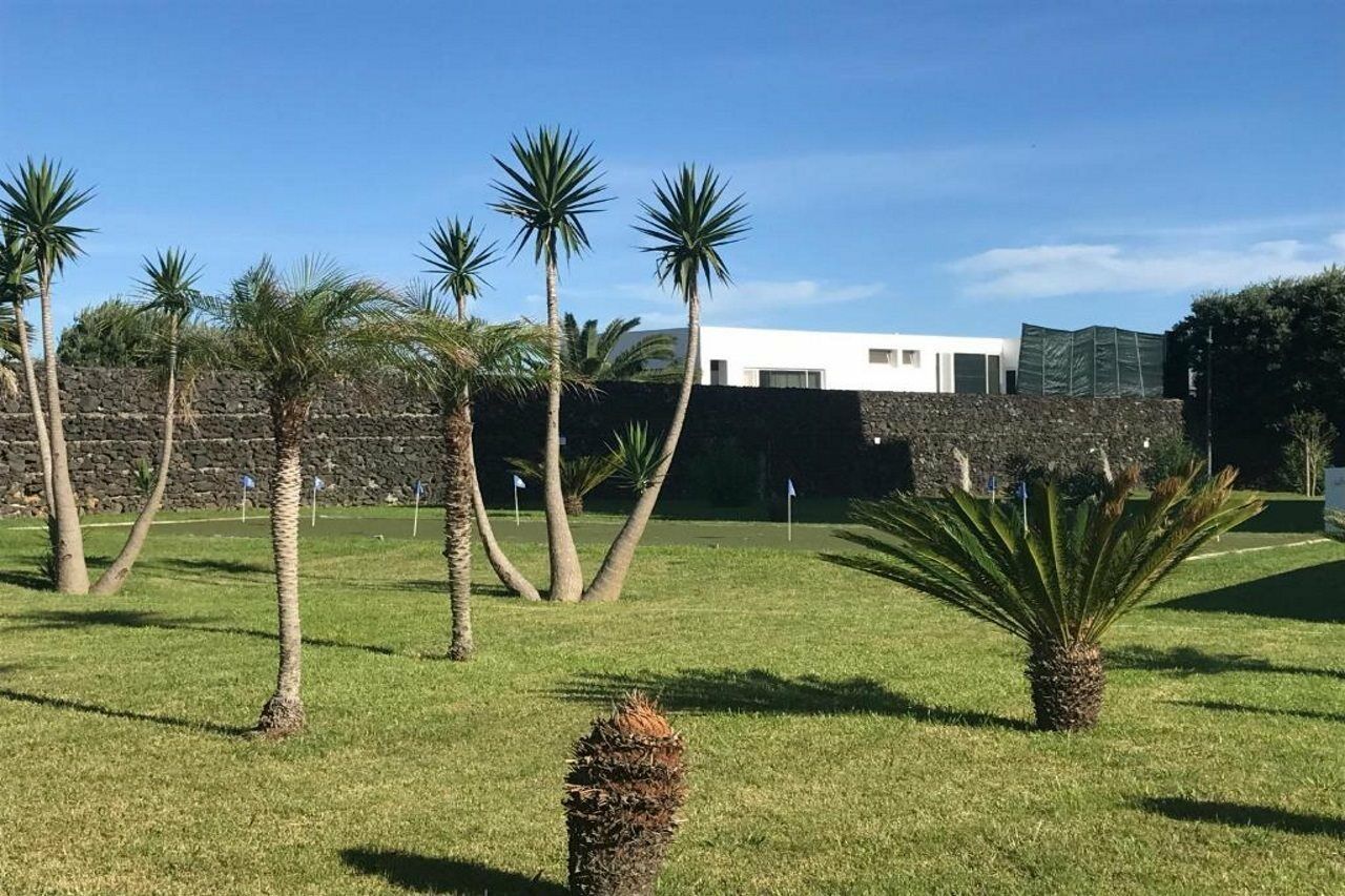 Whalesbay Hotel Apartamentos Capelas Exterior photo